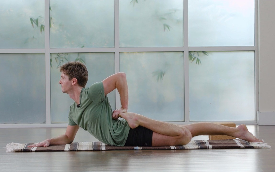 Bharadvajasana